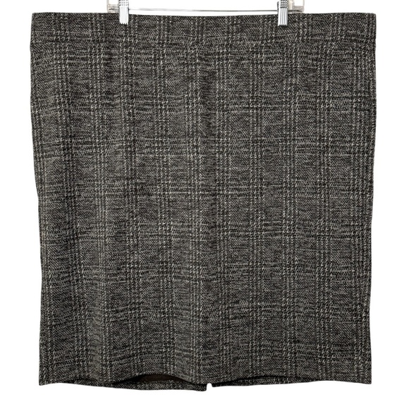 NWT Torrid double knit Houndstooth gray white midi pencil skirt women’s 4 4X 26 - Picture 1 of 10